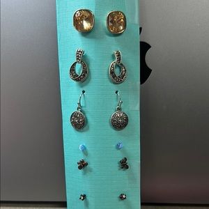 Earrings Set with Teardrop and Stud Designs